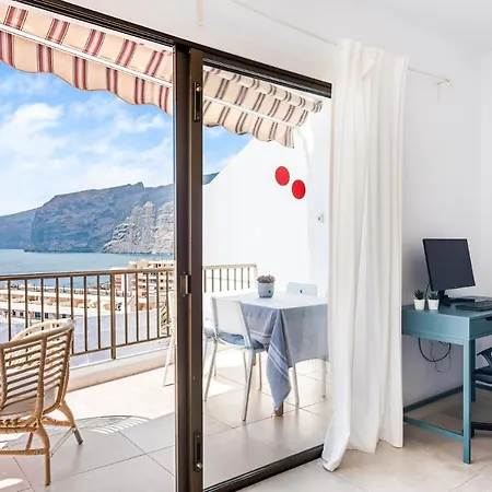Quiet And Cozy Workation Place Near The Town Center With Cliffs And Ocean View