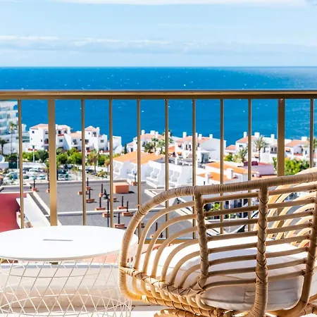 Quiet And Cozy Workation Place Near The Town Center With Cliffs And Ocean View Puerto de Santiago (Tenerife)